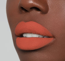 Load image into Gallery viewer, MATTE LIQUID LIPSTICK - PEANUT