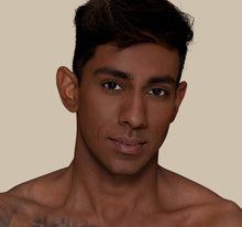 Load image into Gallery viewer, FLUIDITY FULL-COVERAGE FOUNDATION - F5.10
