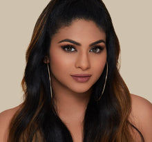 Load image into Gallery viewer, FLUIDITY FULL-COVERAGE FOUNDATION - F3.40
